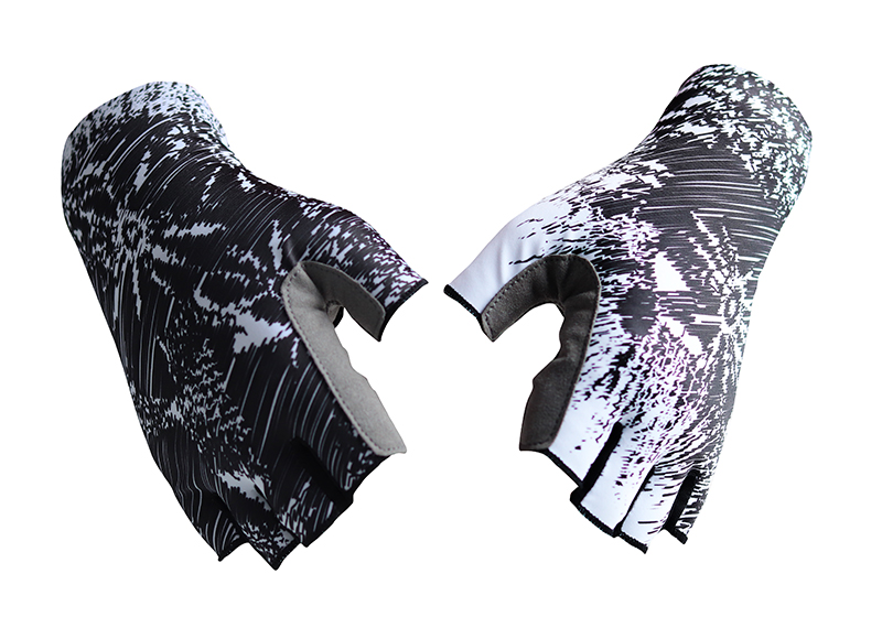 RA0094 Half Finger Gloves White & Black